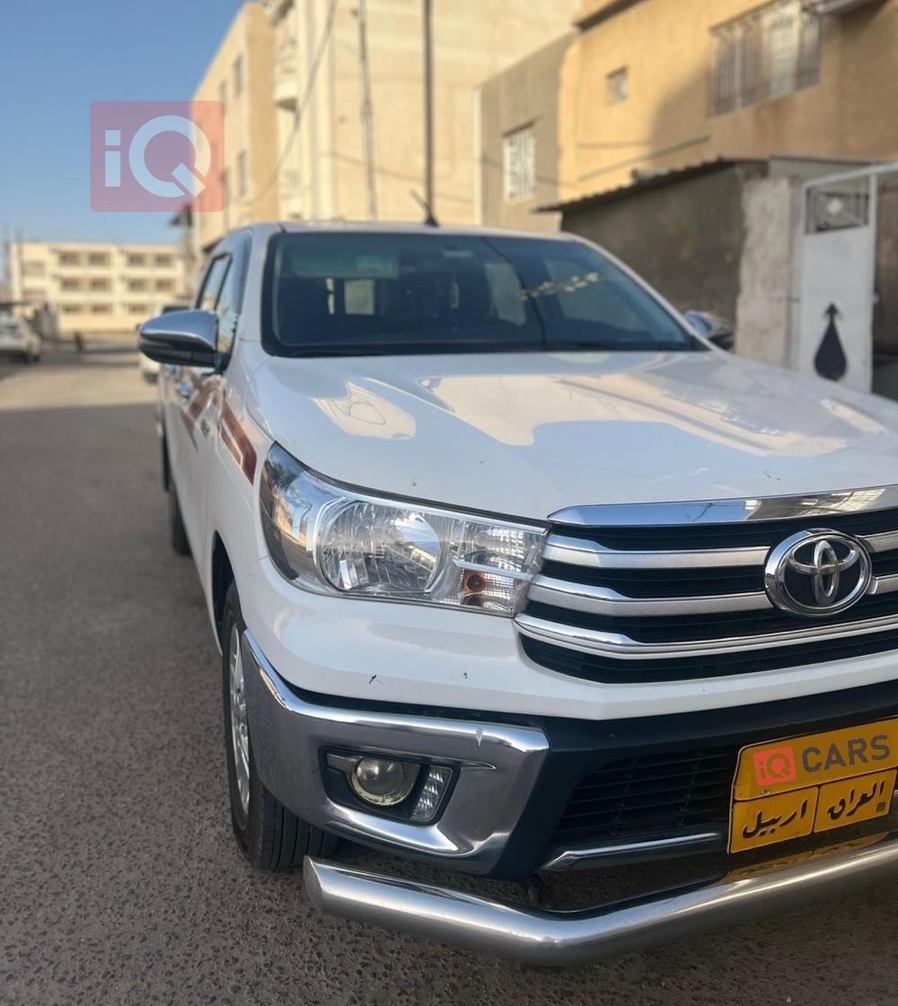 تويوتا هايلوكس